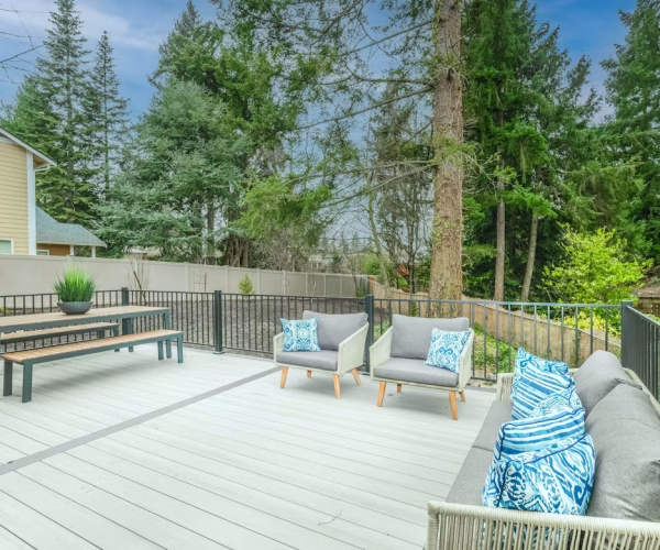 composite deck (grey, breaker, boarder, grey railing)